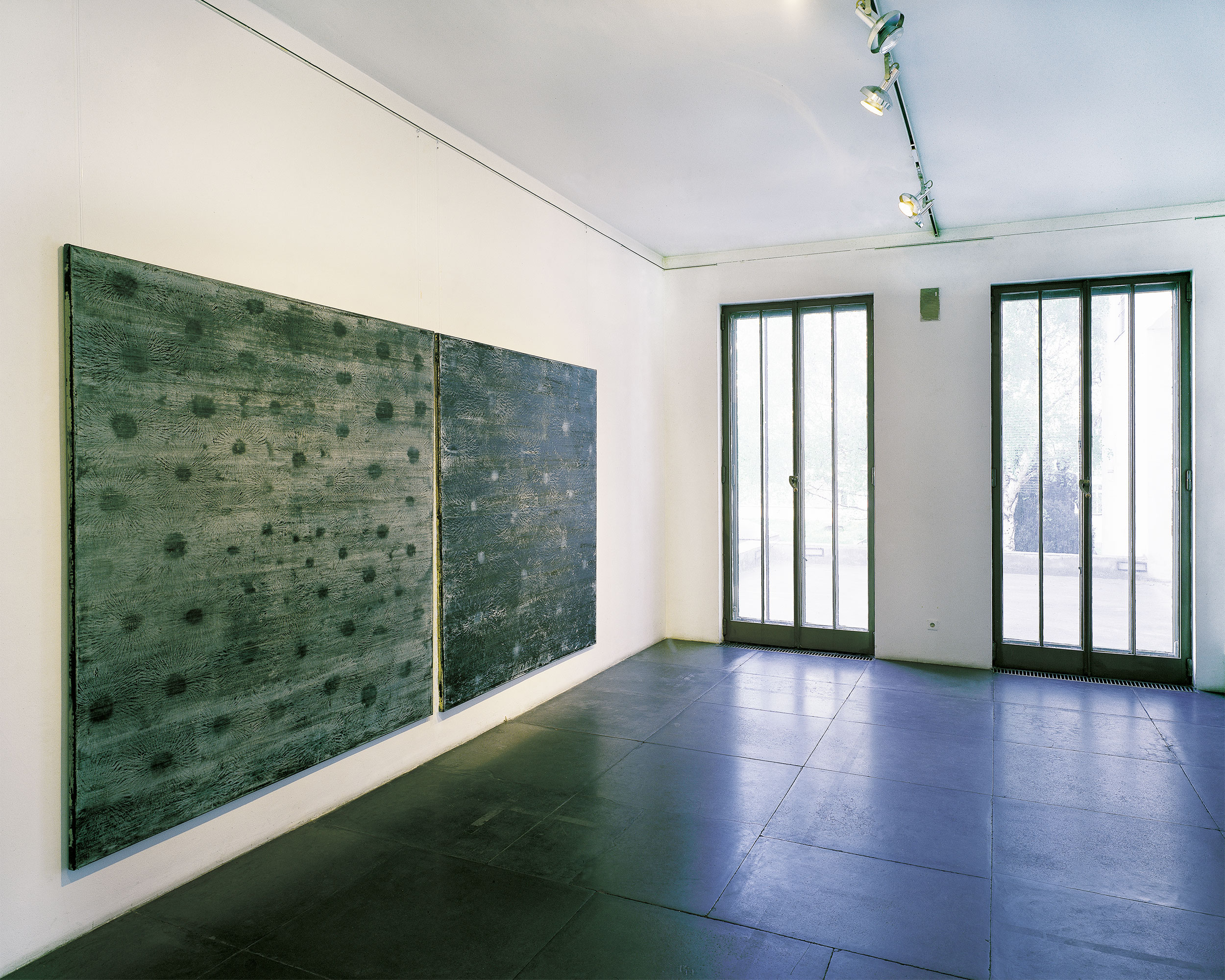 exhibition view, APA KHABAR / 2001, Haus Wittgenstein, Vienna